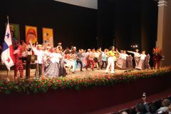 En la Gala se presentaron los diferentes grupos culturales que tiene la UTP.