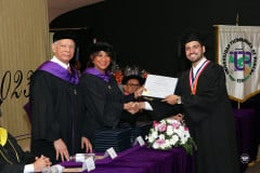 Entrega de diplomas.