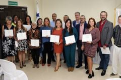 En esta vigésima Ceremonia de Graduación del Diplomado en Creación Literaria participaron 12 estudiantes.