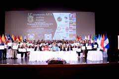 La 13 graduación de la certificación Auditoría Forense Antifraude (AFA), se celebró en el Teatro Auditorio de la UTP.