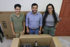 El Centro Regional de Veraguas recibió un equipo de corte directo para el Laboratorio de Mecánica de Suelos y Geotecnia, el 23 de octubre.