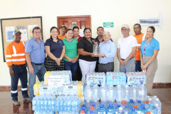 La Subdirección de Vida Universitaria, a través del departamento de Bienestar Estudiantil del Centro Regional de Veraguas, realizó la entrega de envases de agua al Centro Regional de Azuero, el 19 de junio.