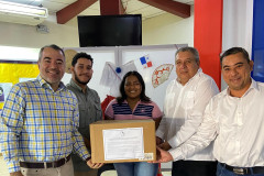 Alianza Estudiantil Sección Veraguas del Centro Regional de Veraguas hizo entrega de una significativa donación de artículos para abastecer los botiquines de emergencia, el viernes 22 de noviembre.