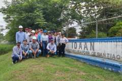 Estudiantes de las carreras de Licenciatura en Ingeniería Industrial y Licenciatura en Ingeniería Mecánica del Centro Regional de Veraguas realizaron una gira académica a la toma de agua y la planta potabilizadora del IDAAN en Santiago, el 30 de mayo.