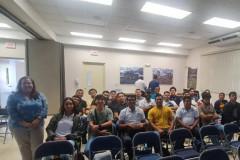 Estudiantes de V año de la Licenciatura en Ingeniería Civil del Centro Regional de Veraguas realizaron una gira a las instalaciones del Canal de Panamá donde recibieron una conferencia organizada por la Sección de Recursos Hídricos, el 21 de marzo.