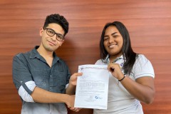 Alianza Estudiantil Sección Veraguas del Centro Regional de Veraguas, hizo entrega de certificaciones a estudiantes instructores de talleres del idioma inglés, organizados en conjunto con el Centro Especializado en Lenguas, el 30 de enero.
