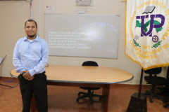 Jorge Castillo, estudiante de la Licenciatura en Desarrollo de Software del Centro Regional de Veraguas sustentó su Trabajo de Graduación de tipo Tesis teórico-práctica, el viernes 17 de mayo.