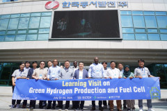 nvestigador de la UTP participó del 2025 Learning Visit on Green Hydrogen Production and Fuel Cell en Seúl República de Corea