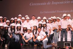 Estudiantes de la Facultad de Ingeniería Civil reciben imposición de Cascos