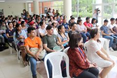 Un grupo aceptable de estudiantes participaron en el Foro Conversatorio Ciudadano Informado.