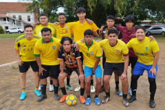 Estudiantes del Centro Regional conforman equipos de Futbol. 