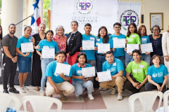 Autoridades, Docentes y estudiantes en el Cierre del Proyecto de Jóvenes por Matusagaratí. 