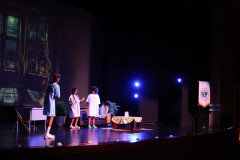 UTP presentó la obra Fuera de Quicio compuesta por talento del patio