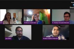 Panelistas y moderadora.
