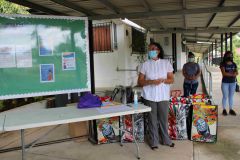 Centro Regional de Coclé entrega Bolsas Navideñas a Estudiantes.