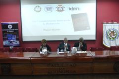 La presentación se realizó en el Auditorio José Dolores Moscote de la Universidad de Panamá.