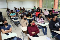 Estudiantes participan de seminario Resistencia de Materiales enfocado en el Dimensionamiento de Barras Metálicas.