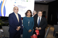 Dra. Ángela Laguna Caicedo Rectora de la UTP participo del simposio CTI Abierta e Inclusiva