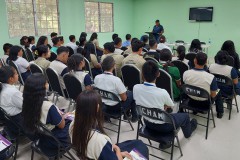 Estudiantes participan del conversatorio de las ofertas Académicas de la UTP.