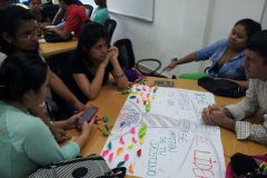 Estudiantes participan en actividad de liderazgo