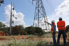 Se reubicaron dos de las cuatro líneas eléctricas de alta tensión que pasan por los terrenos de la UTP.