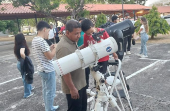 Observación a través de telescopios