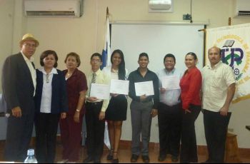 Concurso de Oratoria 2014 en la UTP Veraguas. 