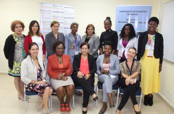 Mujeres Emprendedoras de Haití Visitan la UTP
