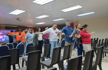 Dinámica grupal para identificar emociones y detonantes personales. Dinámica grupal para identificar emociones y detonantes personales.