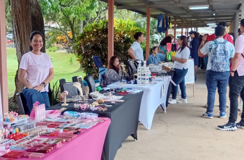 Estudiantes, Docentes y Administrativos disfrutan del Emprende Fest