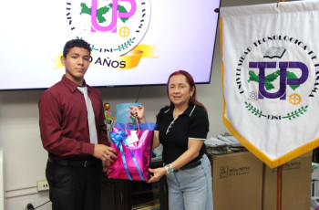 UTP Chiriquí recibe a Ángel Martínez como director simbólico por un día