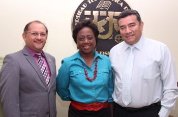Dr. Nicolás Samaniego, Ministra Lucy Molinar y Dr. Oscar Ramírez Rector-UTP.