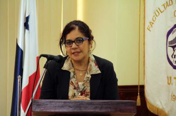 Licenciada María Espitia, Directora de Inclusión e Integración Universitaria.