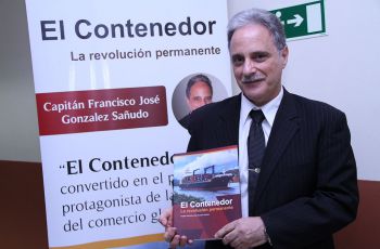 Facultad de Civil Presenta Libro "El Contenedor" La Revolución Permanente 
