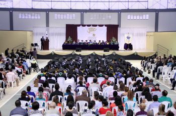 Graduación Centro Regional de Panamá Oeste.