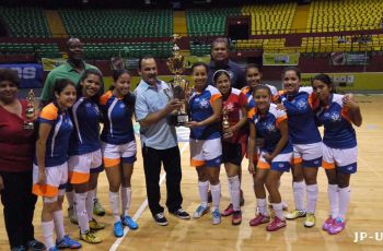Selección Femenina de Fútbol Sala de la Universidad Tecnológica de Panamá.