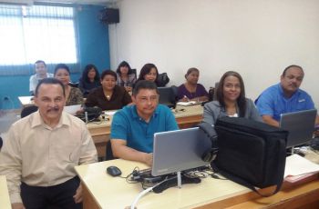 Miembros de las comisiones de servicio social de la UTP participaron en reunión 