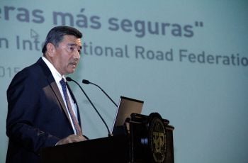 Organizado por la Facultad de Ingeniería Civil, el MOP y el CAF.