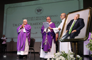 El homenaje inició con una homilía presidida por Monseñor José Domingo Ulloa, Arzobispo de Panamá.