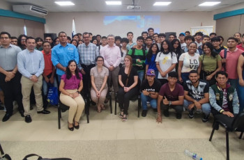 Jornada de Divulgación de Astrofísica en el Centro Regional de Panamá Oeste 