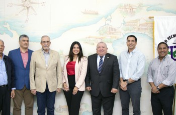 Rector Dr. Aizpurúa recibió la visita de la empresa Puerto Barú en David.