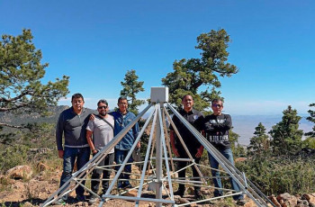 Instalación de los instrumentos CALLISTO en Baja California.