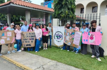 UTP Chiriquí se une a la caminata por la prevención del cáncer de mama y próstata