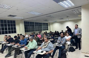 Un total de 40 participantes de forma presencia y 20 de manera virtual tomaron parte en el Seminario Internacional de Dinámica de Fluidos Computacional, organizado en la UTP por el CINEMI y la Facultad de Ingeniería Mecánica.