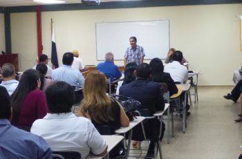 Director del Centro Regional de Veraguas.