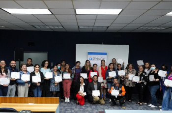 Periodistas de la UTP participan en taller periodístico