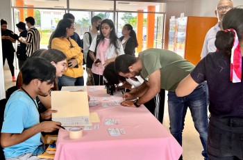Estudiantes realizan votaciones para Órganos de Gobierno del centro Regional 