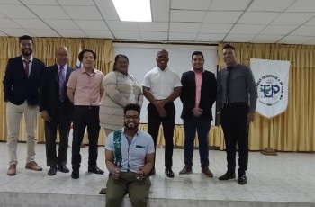 Estudiantes de la Facultad de Ingeniería de Sistemas Computacionales La Universidad Tecnológica de Panamá (UTP), Sede Bocas del Toro.