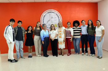 Estudiantes de Ingeniería Química. Estudiantes de Ingeniería Química.