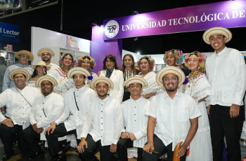 Estudiantes del Centro Regional forman parte del Conjunto. 